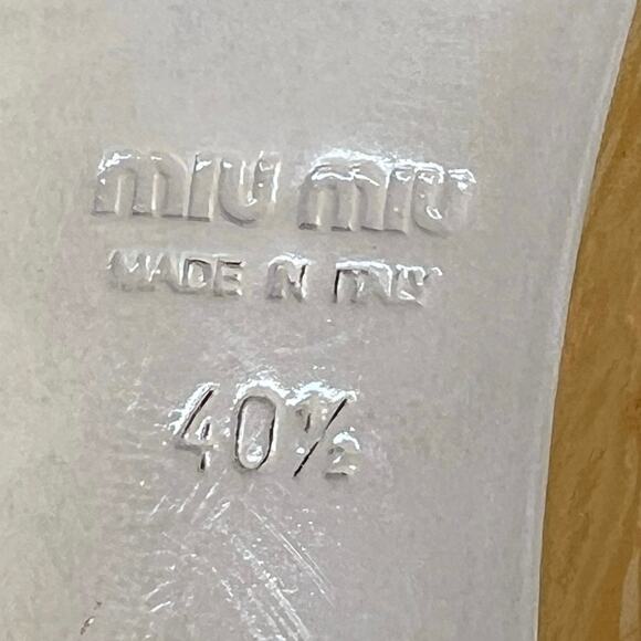 Miu Miu Women’s Beige Patent Leather Bow Crystal Studded Pumps Size 40.5 US 9.5 - Picture 10 of 14